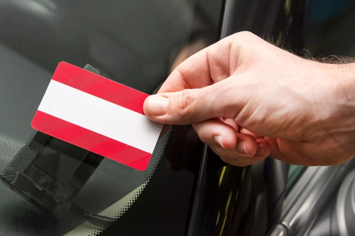 Kaartje gevonden aan jouw autoraam? Wat nu…